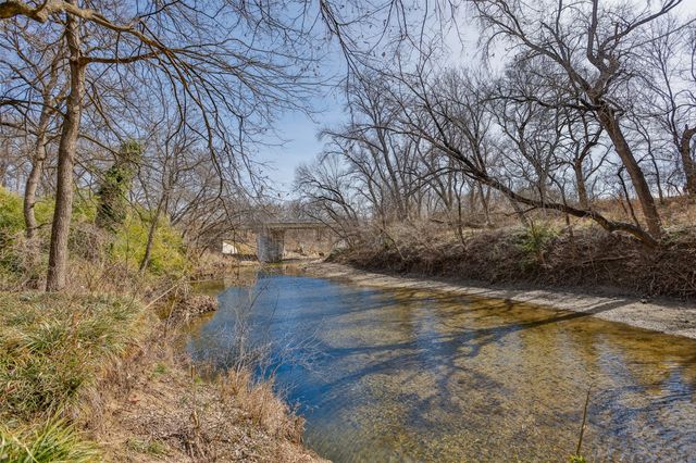 231 Hickory Street, Lindsay, TX 76250