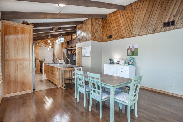 231 Hickory Street, Lindsay, TX 76250