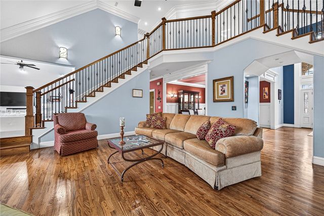 1502 NE Bluff Spring Avenue, Bentonville, AR 72712