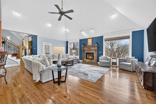 1502 NE Bluff Spring Avenue, Bentonville, AR 72712