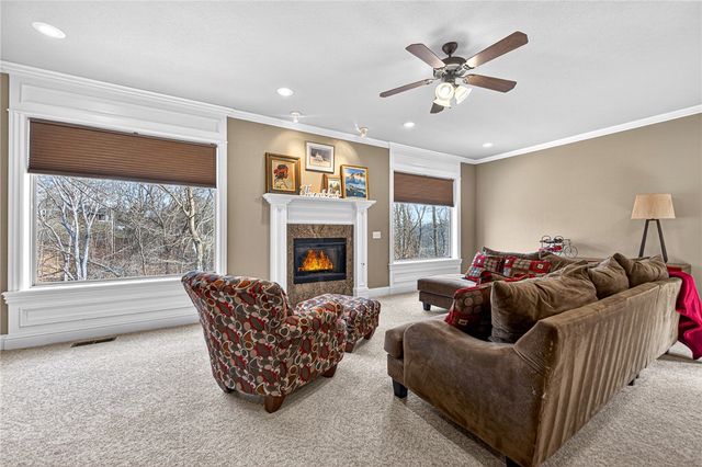 1502 NE Bluff Spring Avenue, Bentonville, AR 72712