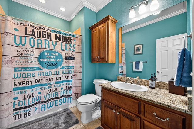 1502 NE Bluff Spring Avenue, Bentonville, AR 72712