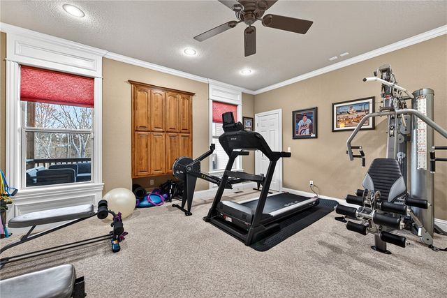 1502 NE Bluff Spring Avenue, Bentonville, AR 72712