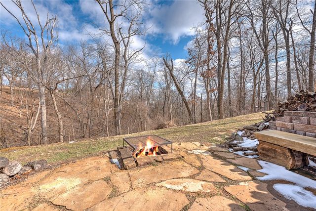 1502 NE Bluff Spring Avenue, Bentonville, AR 72712