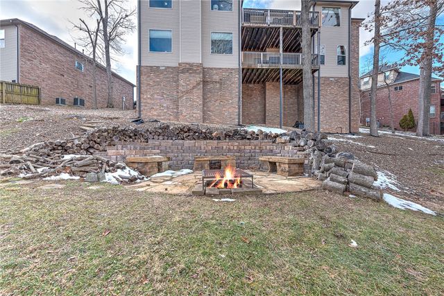 1502 NE Bluff Spring Avenue, Bentonville, AR 72712