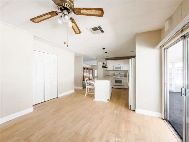 24921 Muirlands Boulevard 28, Lake Forest, CA 92630