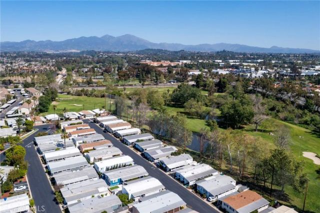 24921 Muirlands Boulevard 28, Lake Forest, CA 92630