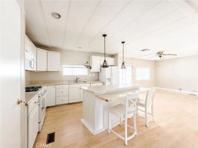 24921 Muirlands Boulevard 28, Lake Forest, CA 92630