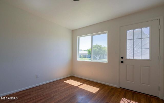 9515 W NORTH Lane A, Peoria, AZ 85345