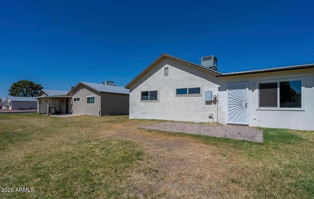 9515 W NORTH Lane A, Peoria, AZ 85345