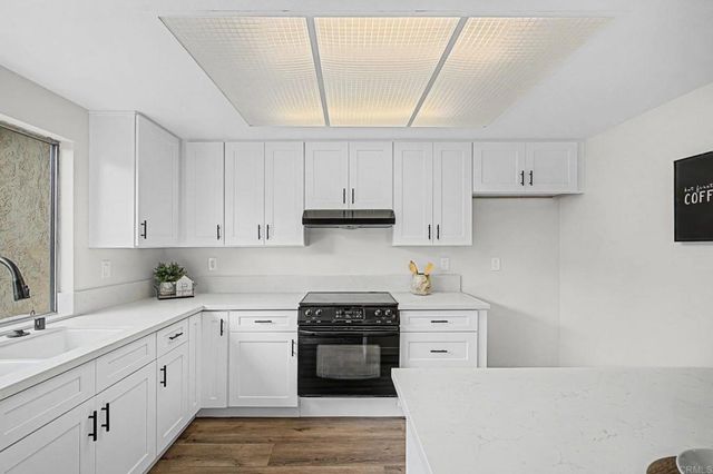 3025 Iris Ave B, San Ysidro, CA 92173