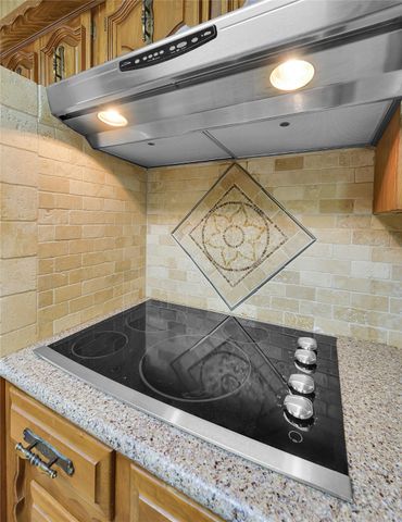 210 Chelsea Drive, Hewitt, TX 76643