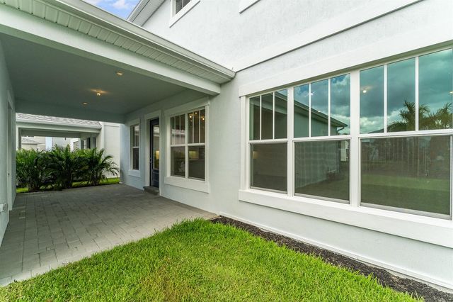 860 SW Newfield Avenue, Palm City, FL 34990
