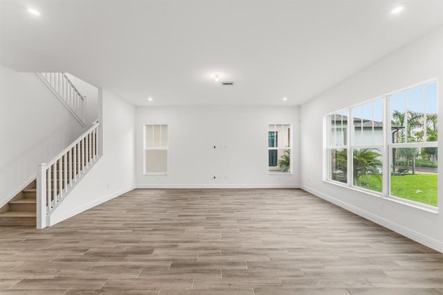 860 SW Newfield Avenue, Palm City, FL 34990