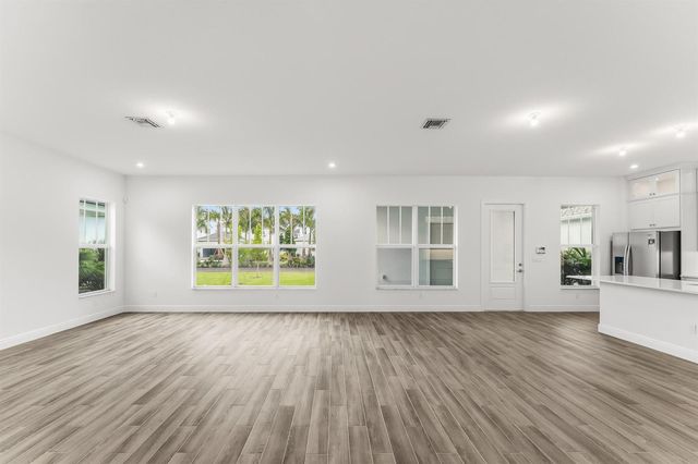 860 SW Newfield Avenue, Palm City, FL 34990