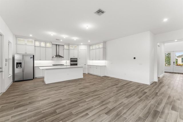 860 SW Newfield Avenue, Palm City, FL 34990