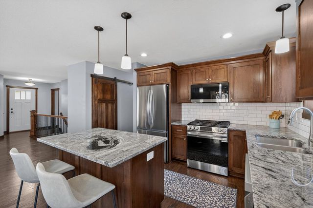 3907 Sunnydale Lane SE, Rochester, MN 55904