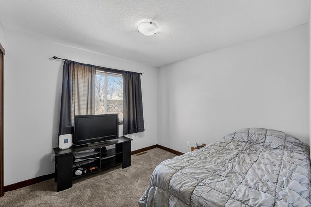 3907 Sunnydale Lane SE, Rochester, MN 55904