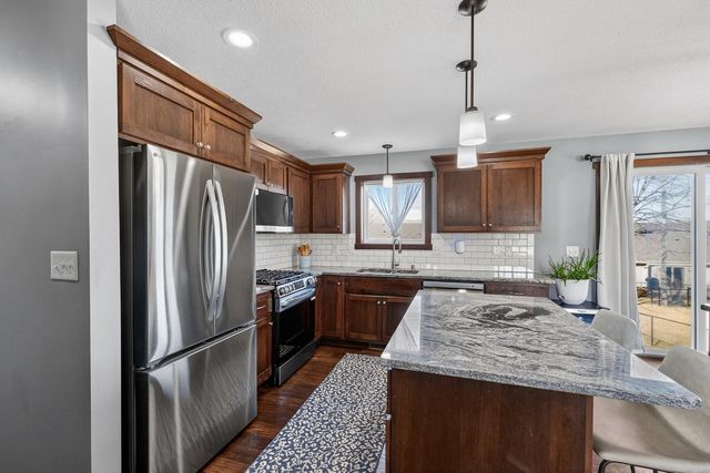 3907 Sunnydale Lane SE, Rochester, MN 55904