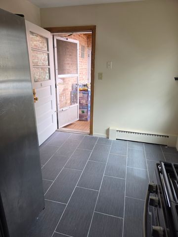 9007 La Crosse Avenue 1S, Skokie, IL 60077