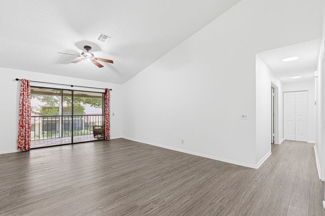5530 Coach House Circle, Boca Raton, FL 33486
