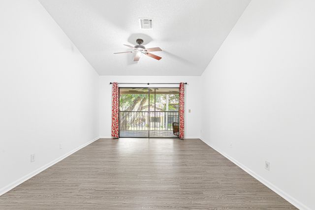 5530 Coach House Circle, Boca Raton, FL 33486