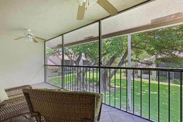 5530 Coach House Circle, Boca Raton, FL 33486