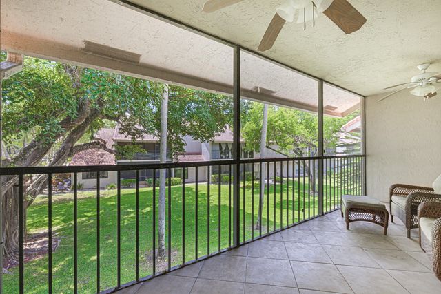 5530 Coach House Circle, Boca Raton, FL 33486