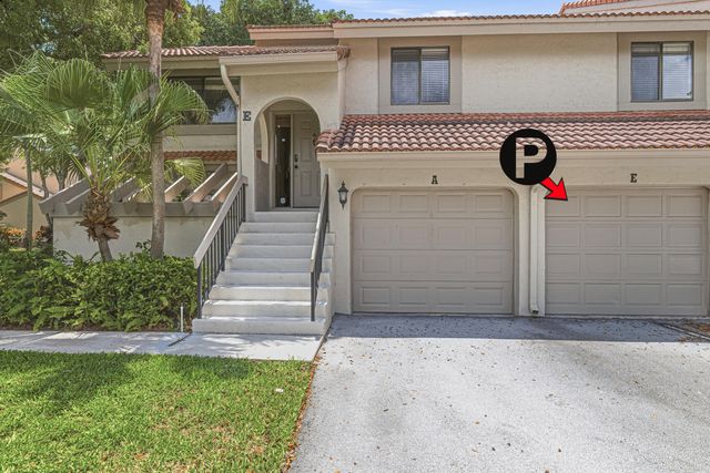 5530 Coach House Circle, Boca Raton, FL 33486
