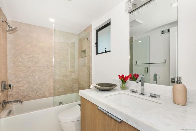 5527 Calumet Ave, La Jolla, CA 92037