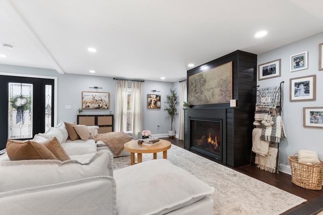 66 Salem St, Woburn, MA 01801