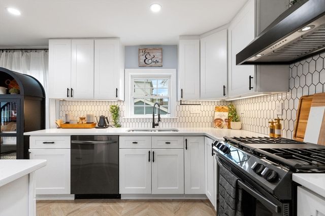 66 Salem St, Woburn, MA 01801