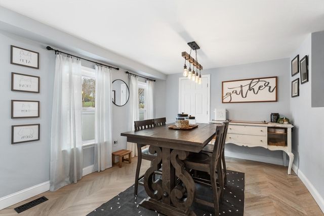 66 Salem St, Woburn, MA 01801