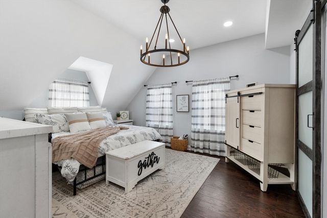 66 Salem St, Woburn, MA 01801