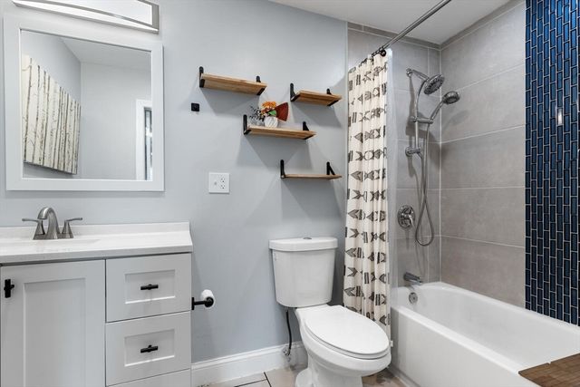 66 Salem St, Woburn, MA 01801