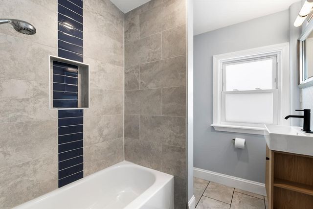 66 Salem St, Woburn, MA 01801