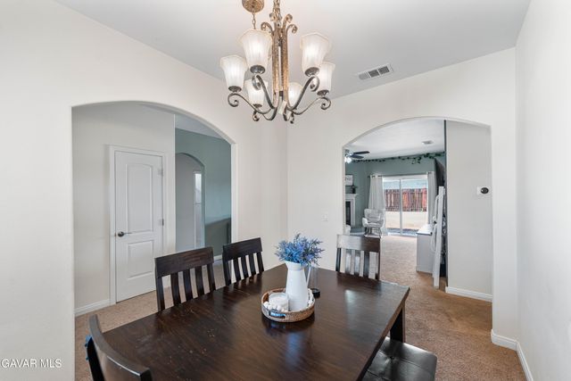 8400 Dogwood Avenue, California City, CA 93505