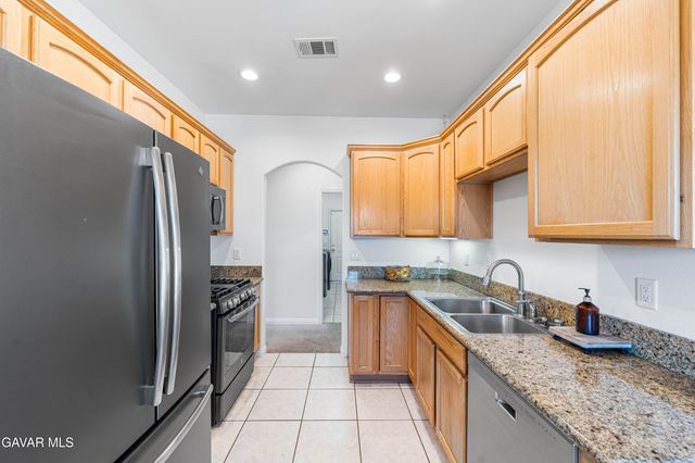 8400 Dogwood Avenue, California City, CA 93505