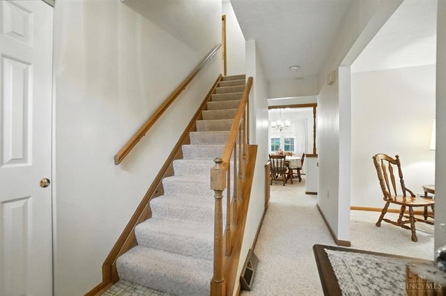 8253 Lake Ridge Drive, West Chester, OH 45069