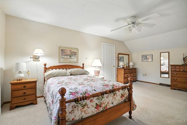 8253 Lake Ridge Drive, West Chester, OH 45069