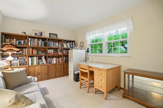 8253 Lake Ridge Drive, West Chester, OH 45069