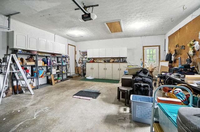 8253 Lake Ridge Drive, West Chester, OH 45069