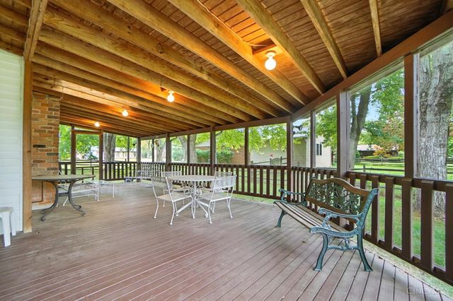 8253 Lake Ridge Drive, West Chester, OH 45069