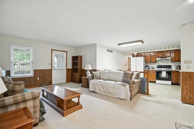 8253 Lake Ridge Drive, West Chester, OH 45069