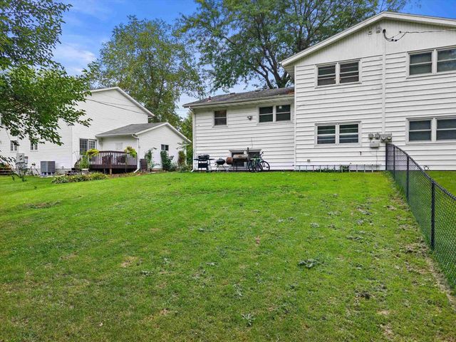 6014 Johnson Street, Mcfarland, WI 53558