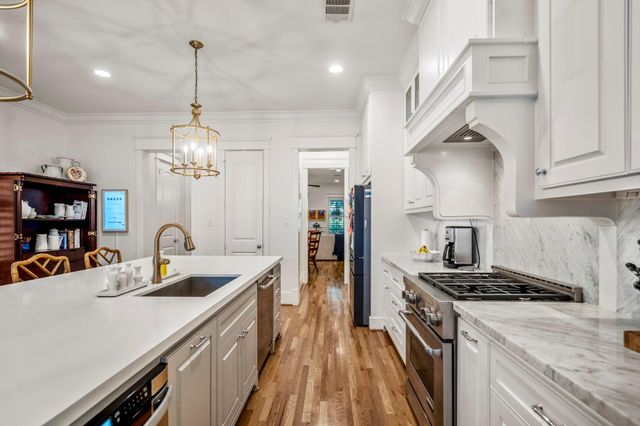 732 E 28th Street, Houston, TX 77009