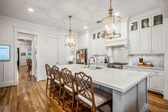 732 E 28th Street, Houston, TX 77009