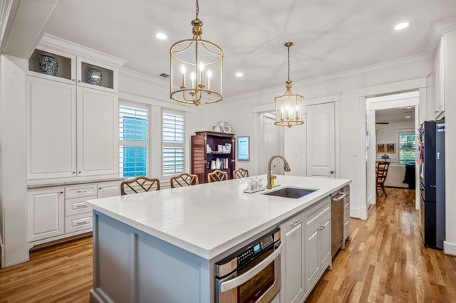 732 E 28th Street, Houston, TX 77009