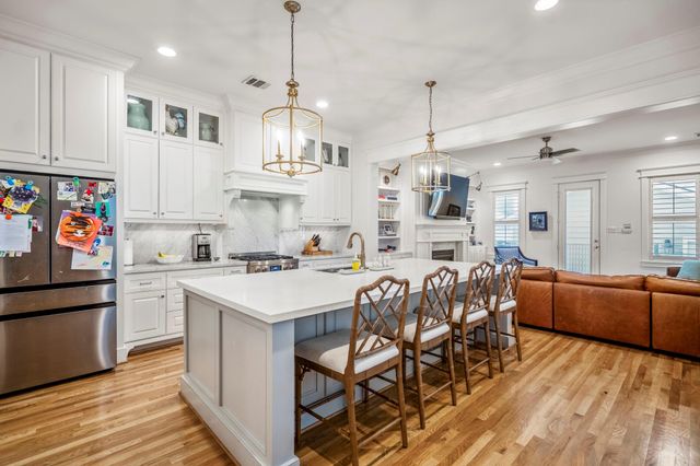 732 E 28th Street, Houston, TX 77009