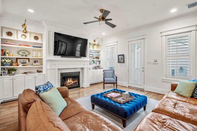 732 E 28th Street, Houston, TX 77009